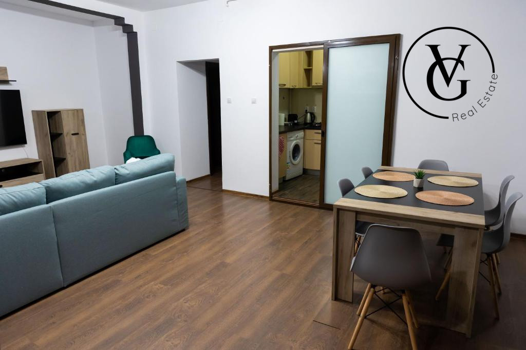 Cladire cu 9 unitati de cazare - Zona Armeneasca 