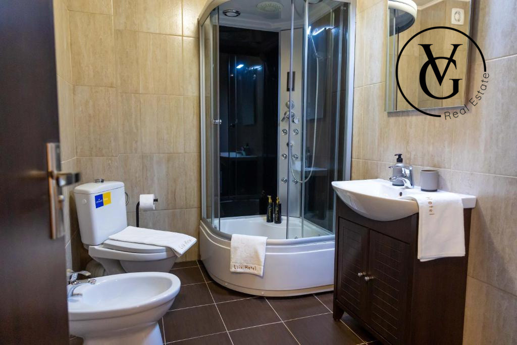 Cladire cu 9 unitati de cazare - Zona Armeneasca 