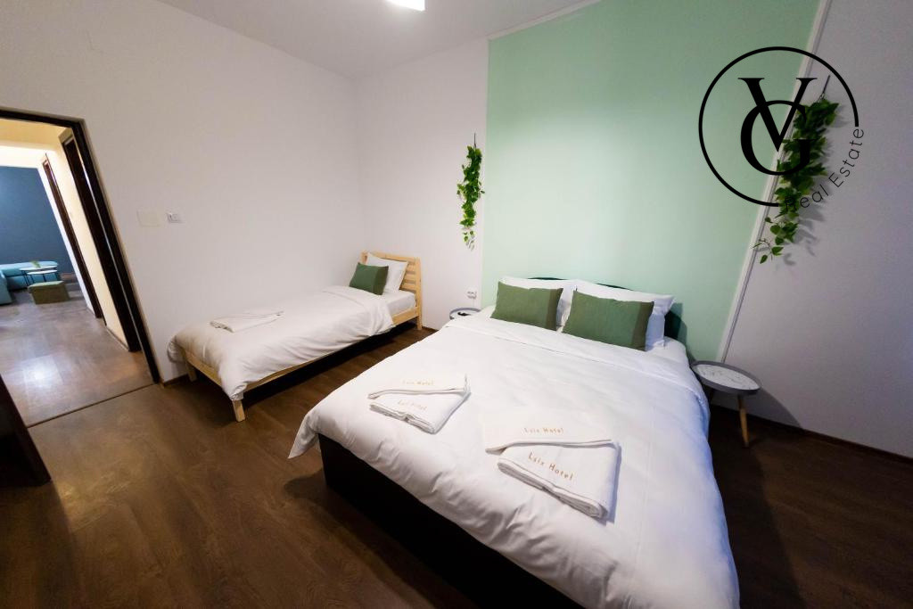 Cladire cu 9 unitati de cazare - Zona Armeneasca 