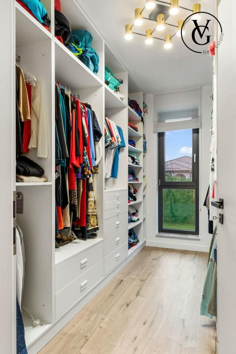 Vila 5 camere cu piscina | Panouri solare 10kw