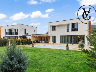 Vila 5 camere cu piscina | Panouri solare 10kw