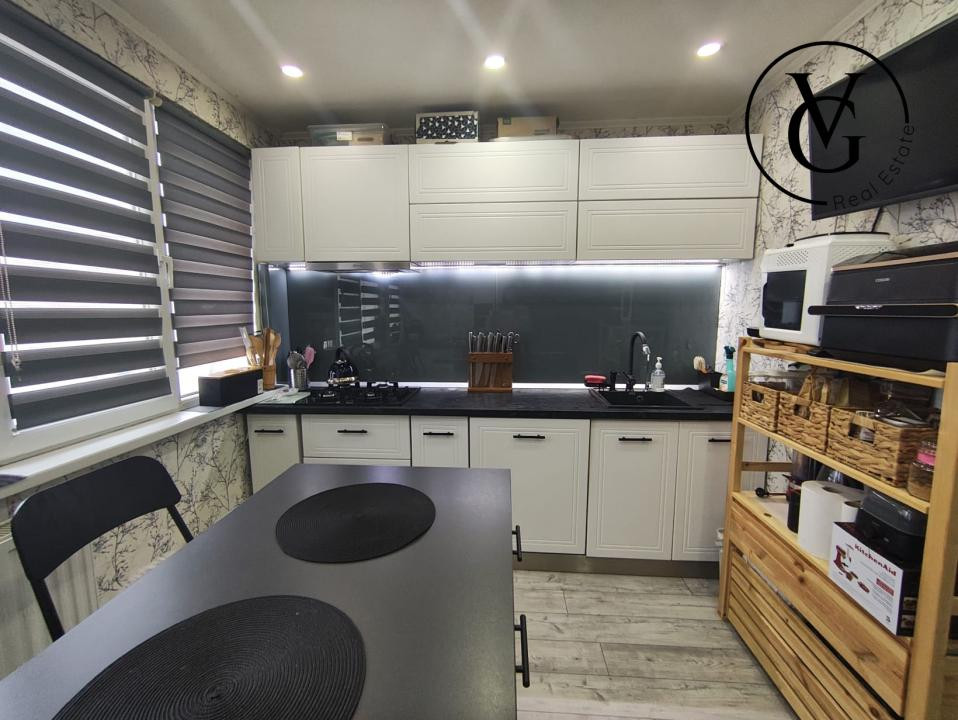 Apartament 3 camere - Titan