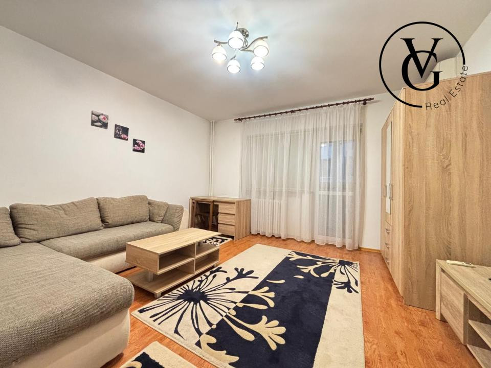 Garsoniera cu bucatarie separata - Zona Centrala - Bd. Unirii