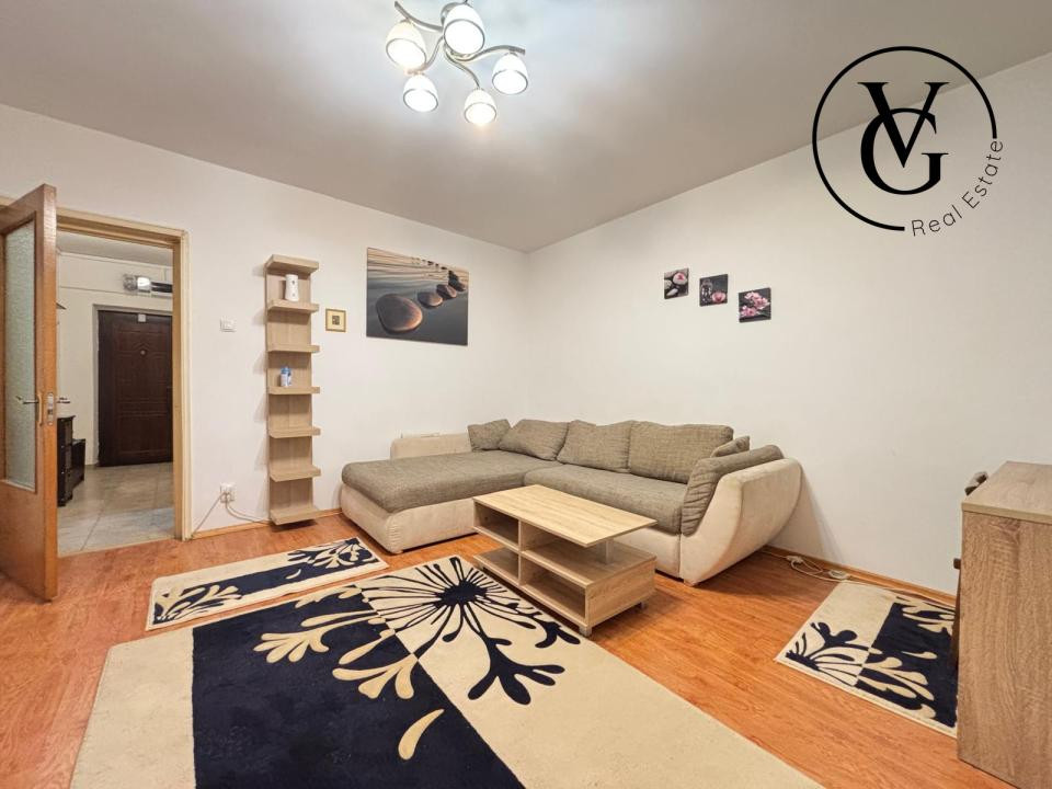 Garsoniera cu bucatarie separata - Zona Centrala - Bd. Unirii