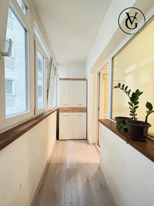 Garsoniera cu bucatarie separata - Zona Centrala - Bd. Unirii