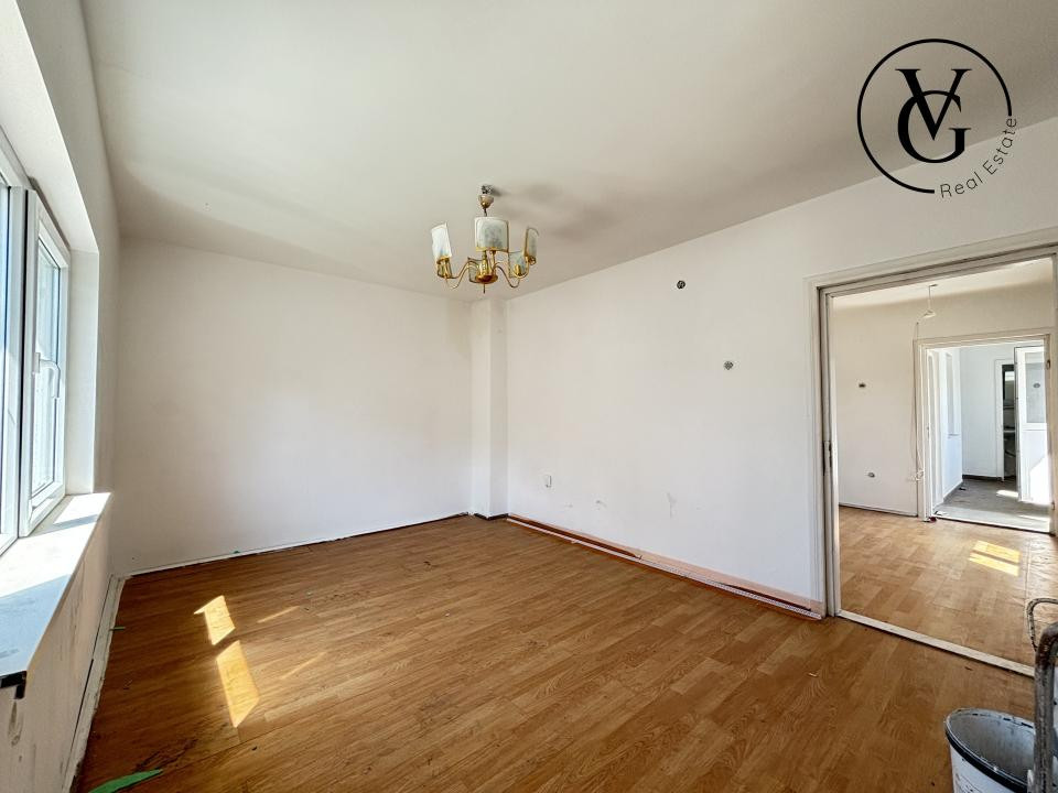 Vila S+P+1E+pod | 6 camere | Ovidiu - vedere catre Lacul Siutghiol