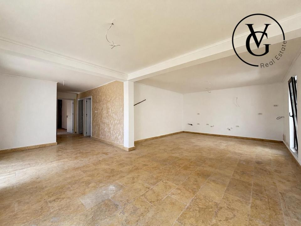 Casa la sol | 4 camere - teren 317 mp | vedere catre lac - Navodari