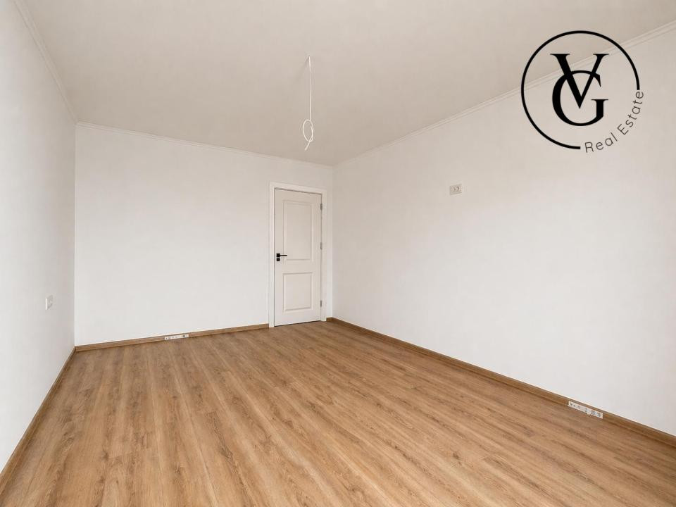 Casa la sol | 4 camere - teren 317 mp | vedere catre lac - Navodari