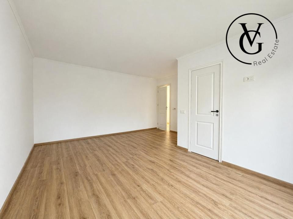 Casa la sol | 4 camere - teren 317 mp | vedere catre lac - Navodari