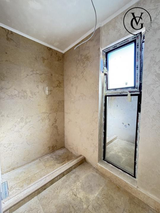 Casa la sol | 4 camere - teren 317 mp | vedere catre lac - Navodari