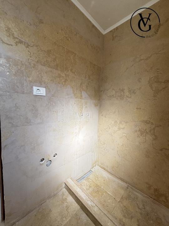 Casa la sol | 4 camere - teren 317 mp | vedere catre lac - Navodari