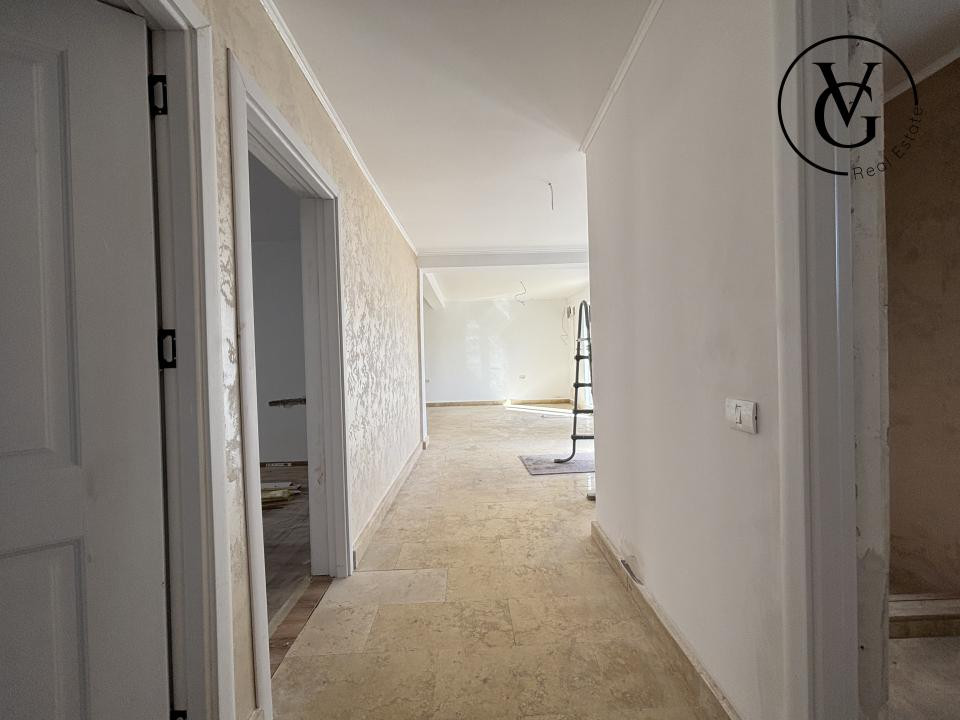 Casa la sol | 4 camere - teren 317 mp | vedere catre lac - Navodari