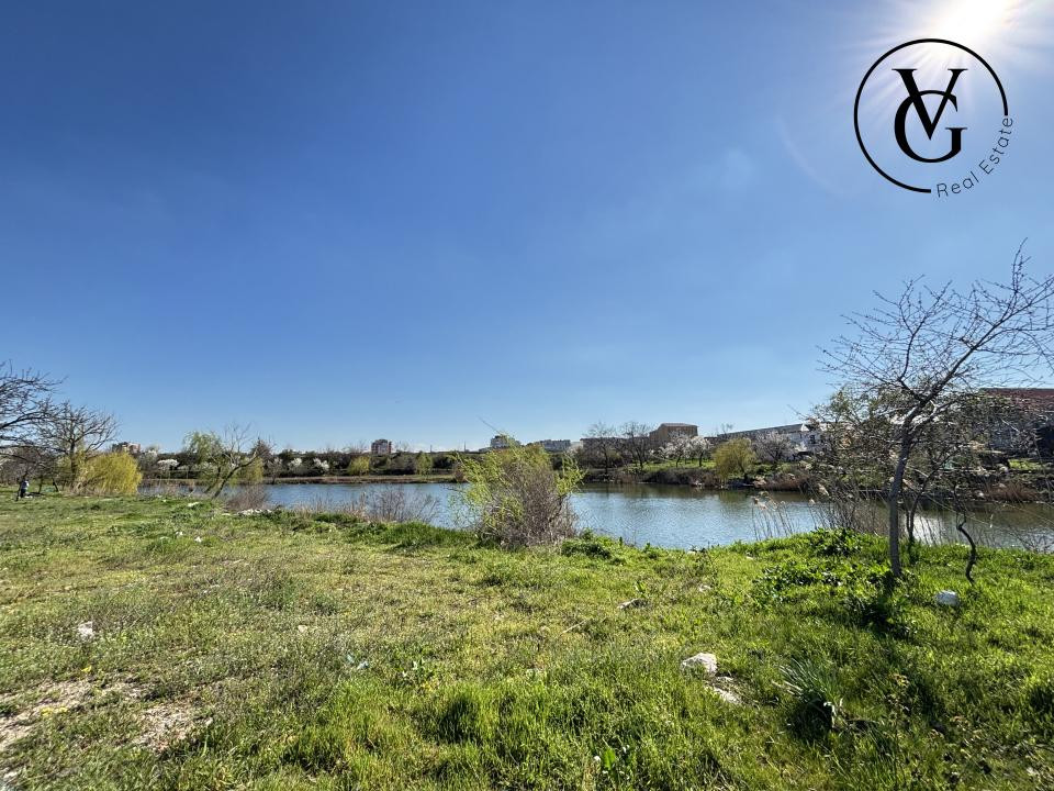 Casa la sol | 4 camere - teren 317 mp | vedere catre lac - Navodari