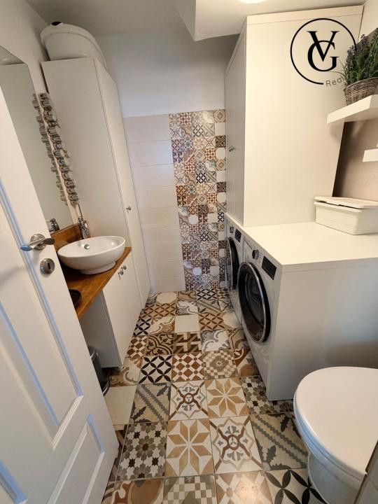 Casa 4 Camere Tunari | Otopeni | jacuzzi | panouri solare