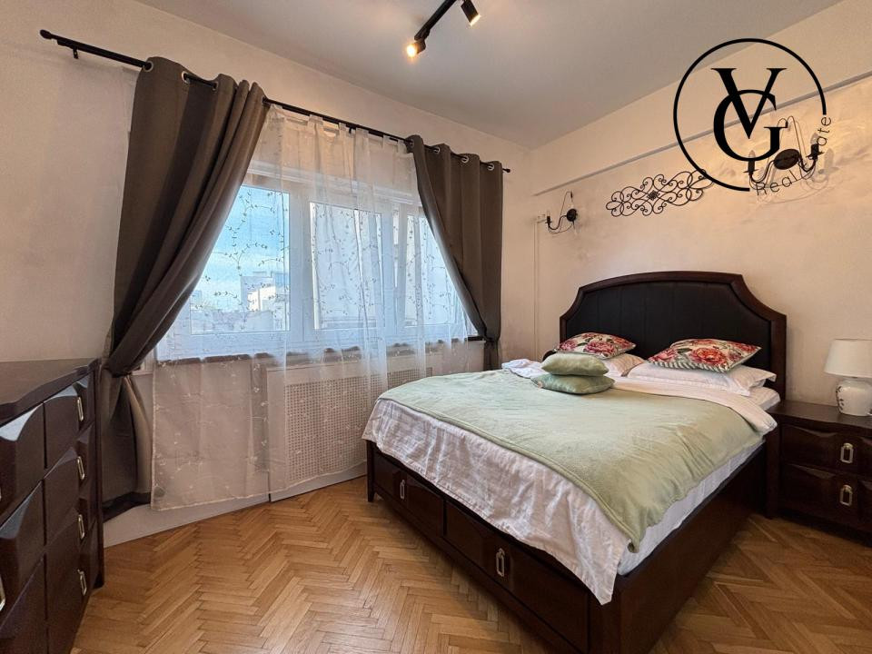 Apartament 4 camere - Zona Universitate - Ideal Investitie  