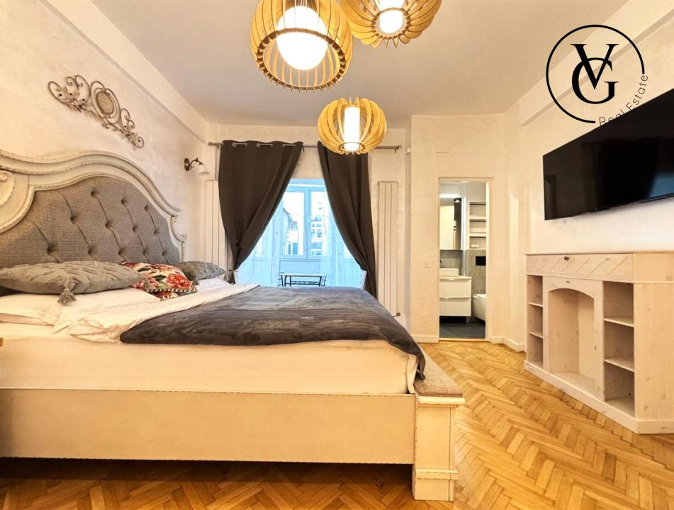 Apartament 4 camere - Zona Universitate - Ideal Investitie  