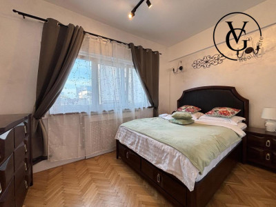 Apartament 4 camere - Zona Universitate - Ideal Investitie  