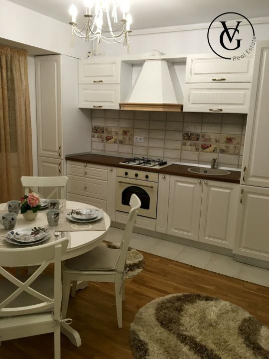 Apartament 2 camere Stefan cel Mare | Bloc 2015 | Mobilat | Decomandat