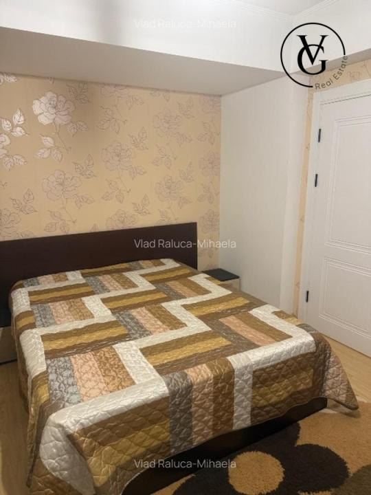 Apartament 3 camere modern  - zona Casa de Cultura 