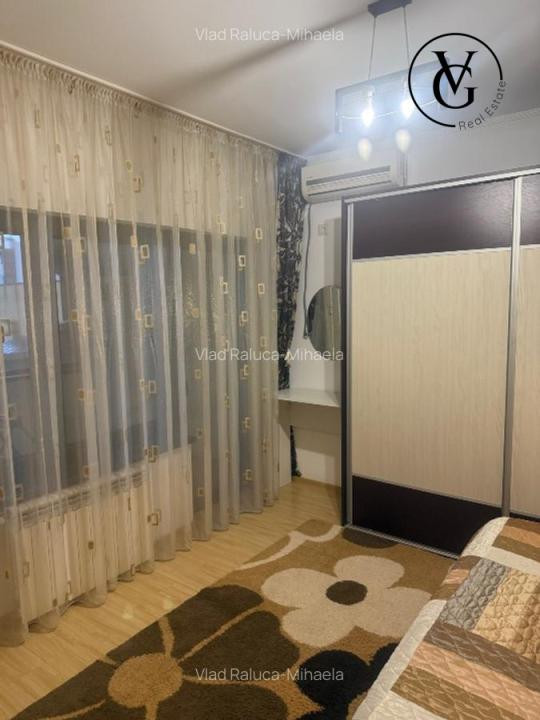 Apartament 3 camere modern  - zona Casa de Cultura 