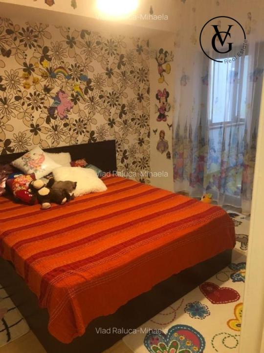 Apartament 3 camere modern  - zona Casa de Cultura 