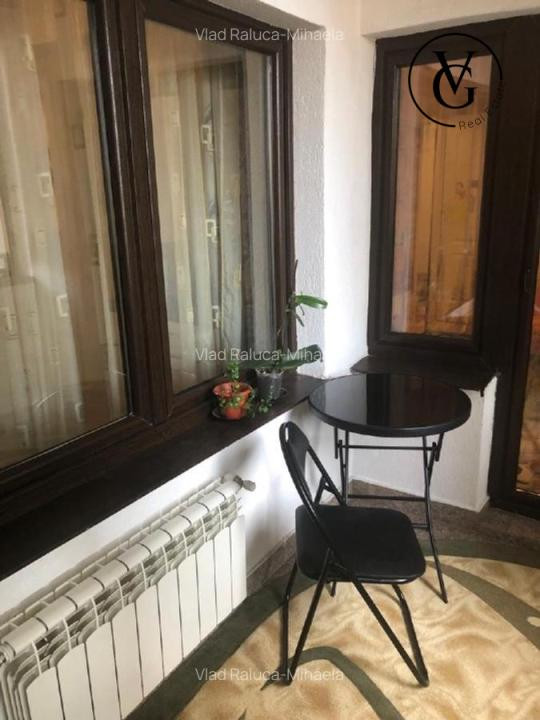 Apartament 3 camere modern  - zona Casa de Cultura 