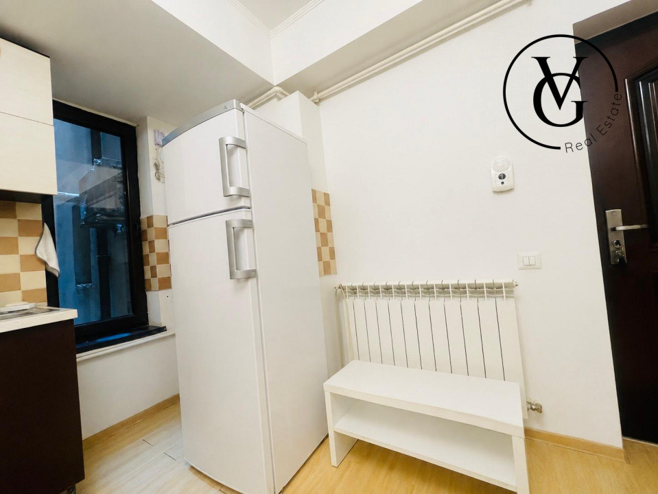 Apartament 3 camere modern  - zona Casa de Cultura 