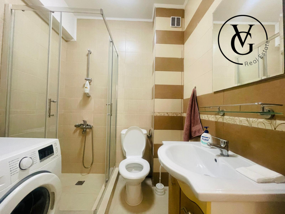 Apartament 3 camere modern  - zona Casa de Cultura 