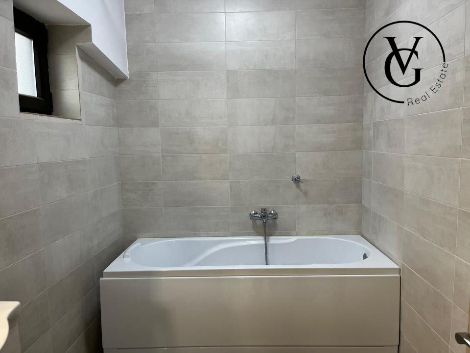 Apartament spatios cu 3 camere + parcare - Tomis Plus 