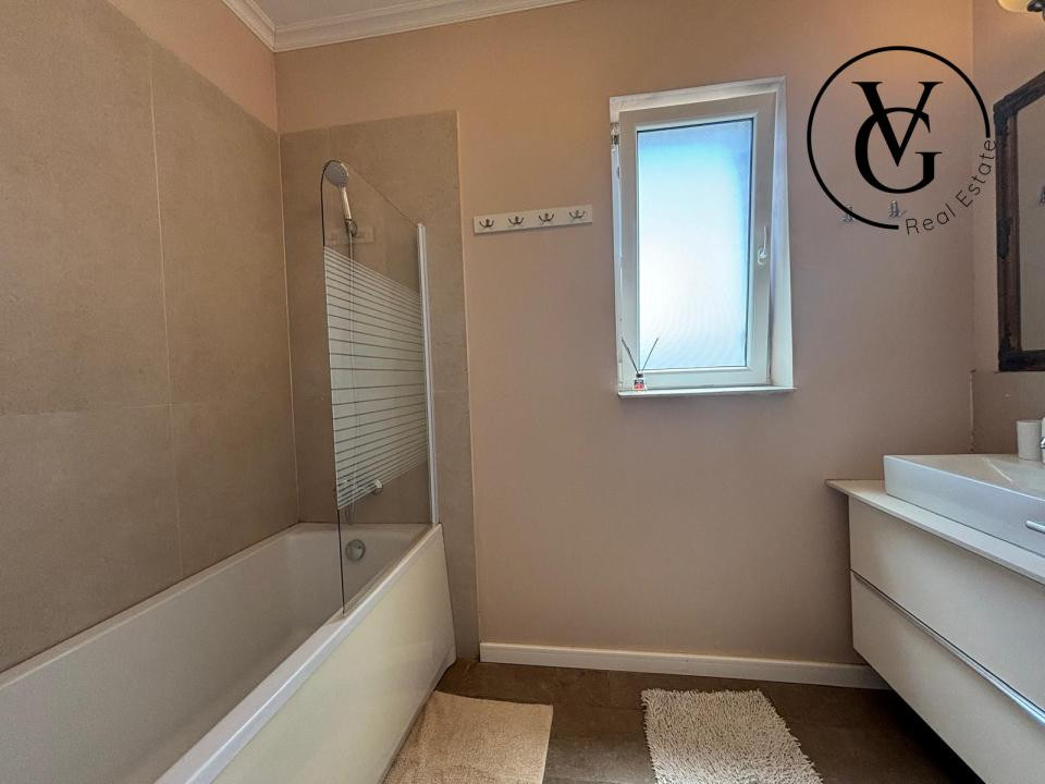 Apartament 3 camere Hanul cu Peste vedere panoramica