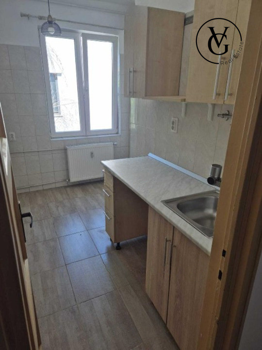 Apartament 2 camere Floreasca | Etaj Intermediar | Balcon si boxa 