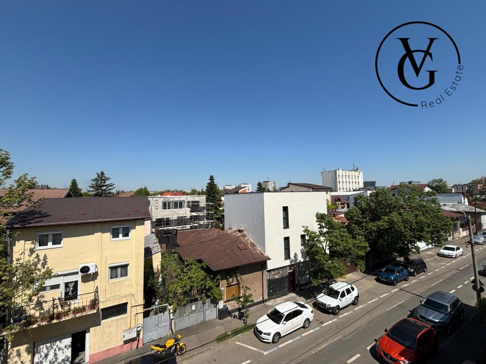 Casa ideala pentru investitie in zona 1 Mai – Domenii