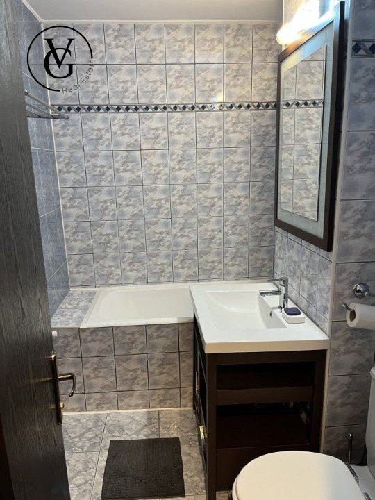 Apartament 3 camere | centrală | loc de parcare privat | Inel II