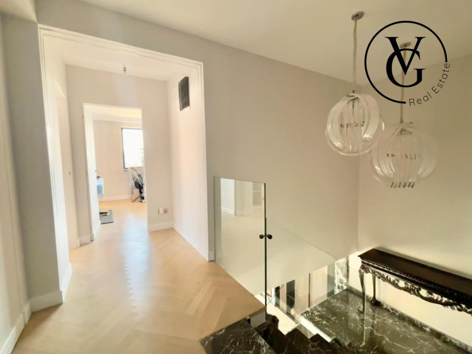 Vilă Duplex Elegantă în Pipera I Lângă Lac I Complet Mobilată 