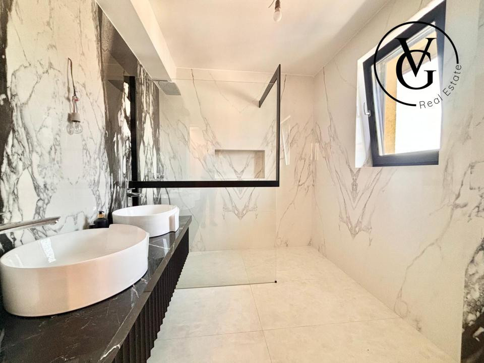 Vilă Duplex Elegantă în Pipera I Lângă Lac I Complet Mobilată 