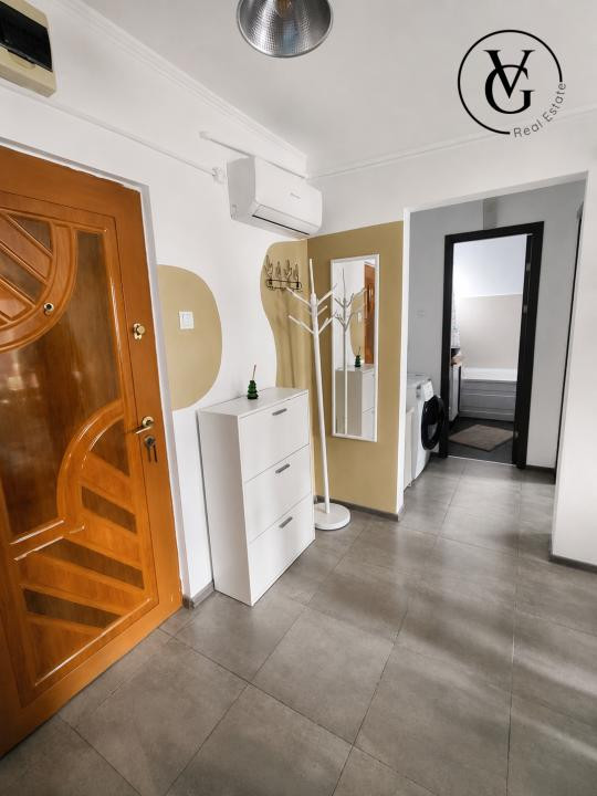 Apartament 2 camere modern - zona Tomis Nord 