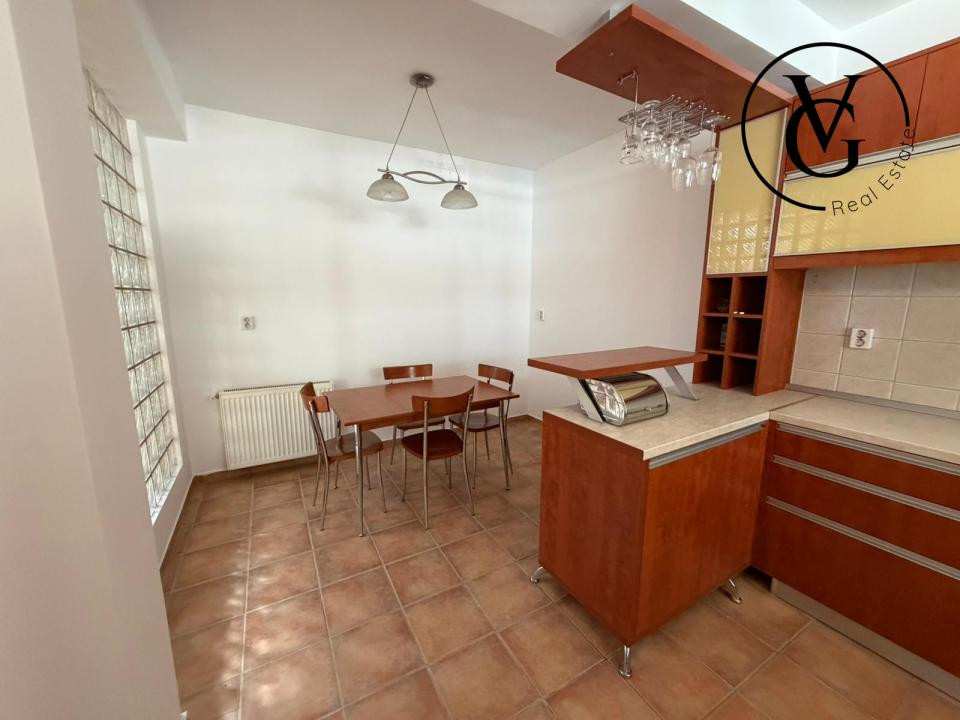 Casa de inchiriat D+ P+1+ Mansarda | Lacul Tei | 6 camere | Garaj 