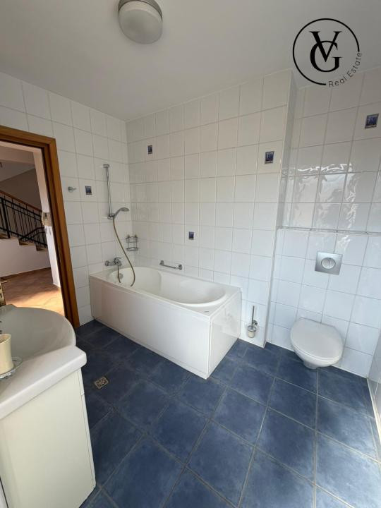 Casa de inchiriat D+ P+1+ Mansarda | Lacul Tei | 6 camere | Garaj 