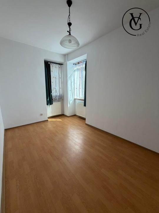 Casa de inchiriat D+ P+1+ Mansarda | Lacul Tei | 6 camere | Garaj 