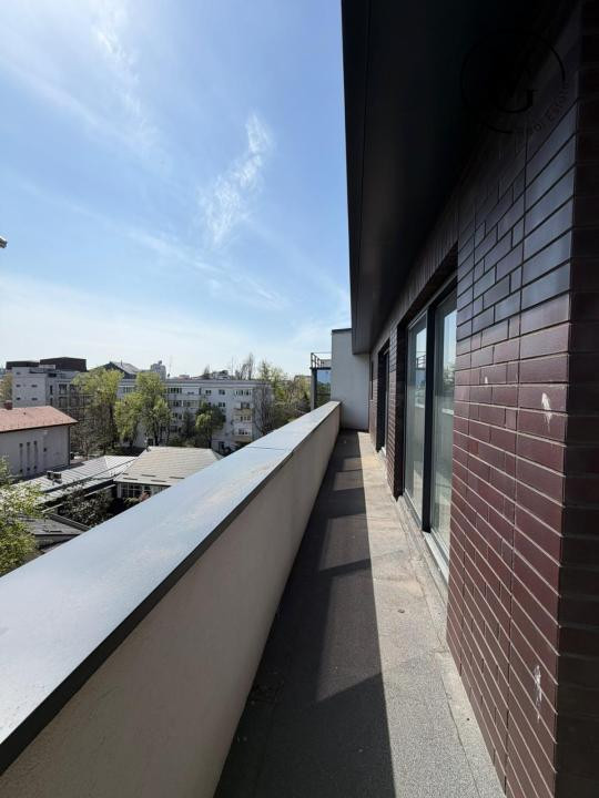 Penthouse 4 camere + Terasa circulara |  Floreasca  