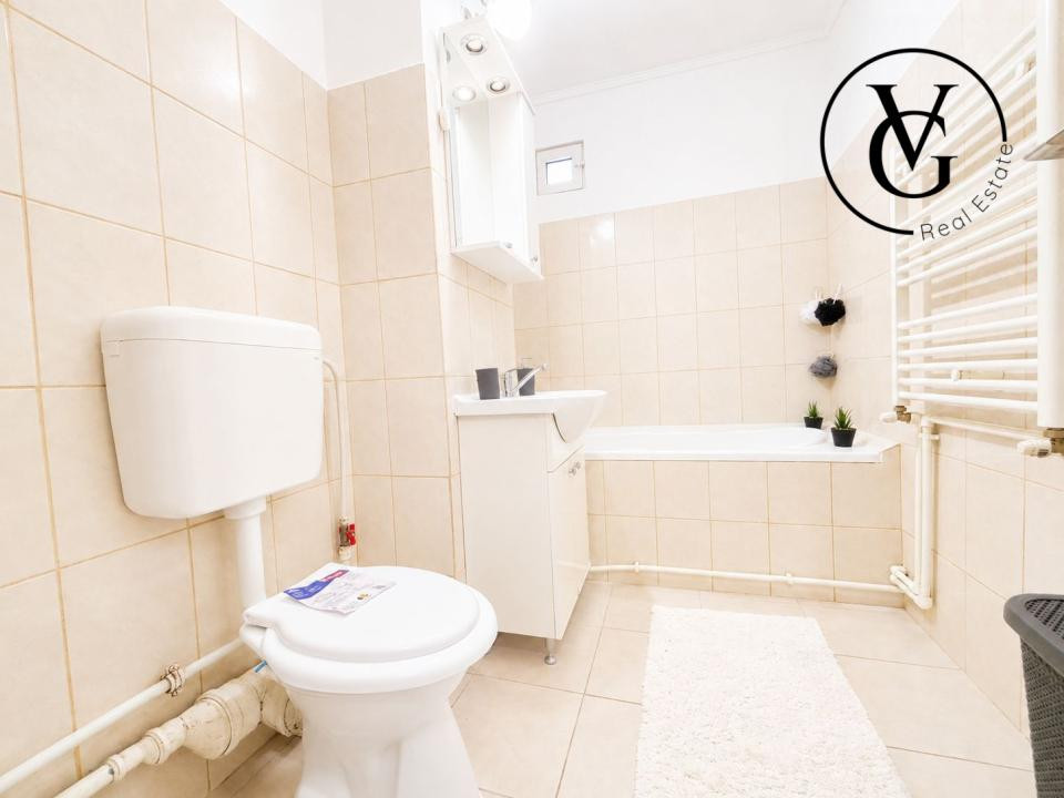 Apartament 3 Camere - Trocadero - Centrala Proprie 