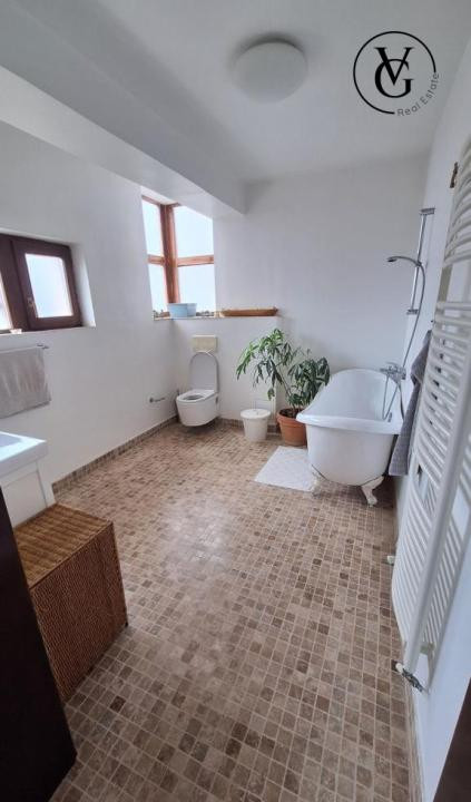 Vila individuala P+2 Pipera | 7 camere | Teren 500 mp | Garaj dublu