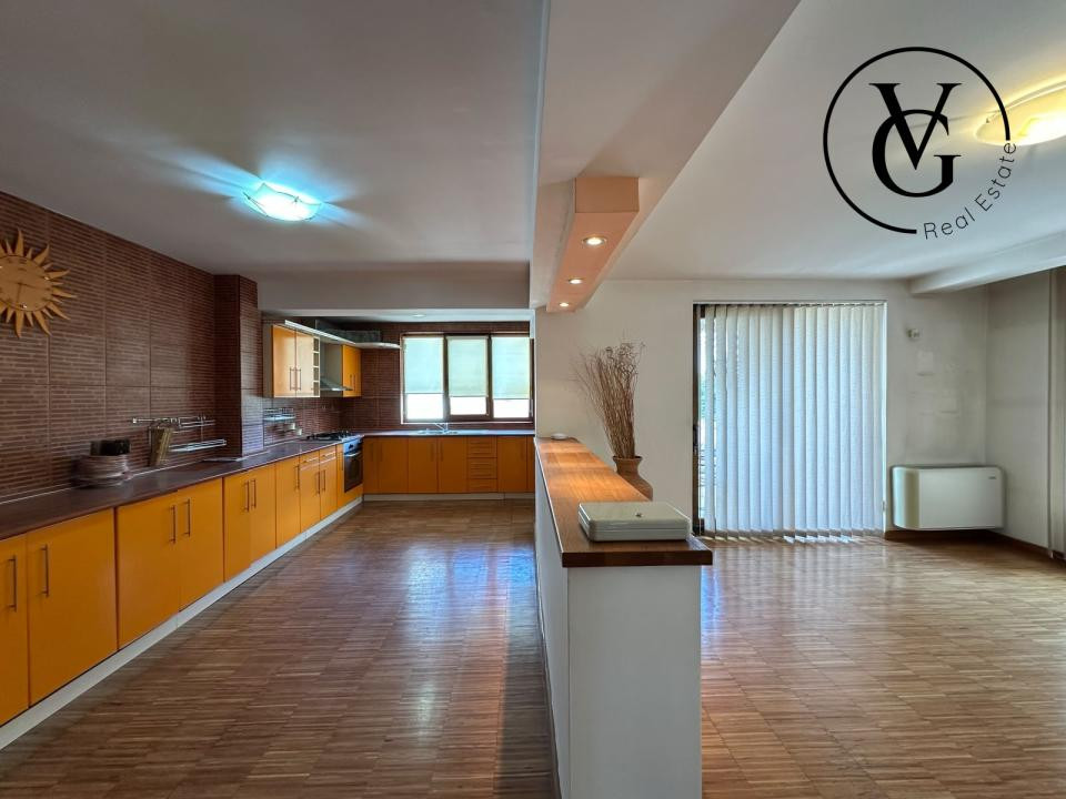 Vila moderna D+P+E | zona ultracentrala Tulcea