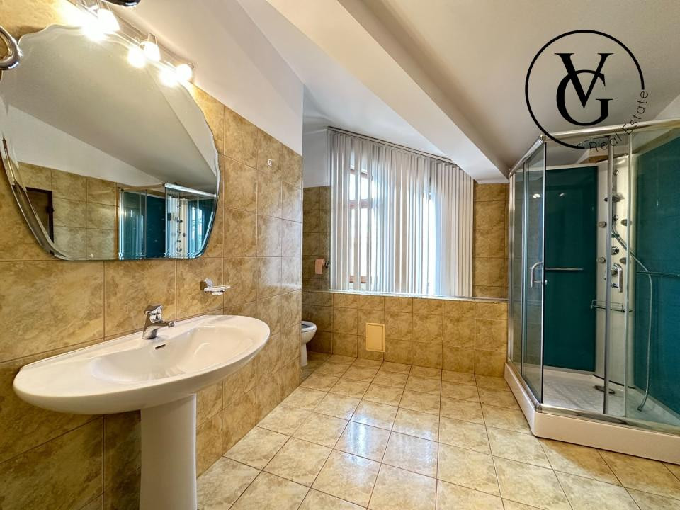 Vila moderna D+P+E | zona ultracentrala Tulcea