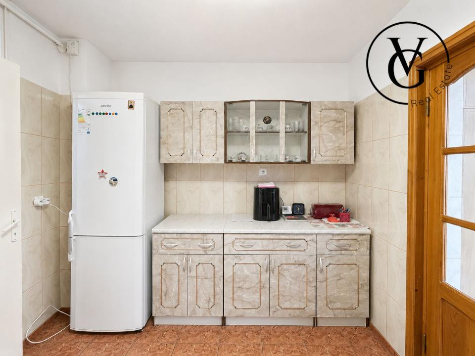 Apartament 3 Camere - Tomis Nord - Centrala Proprie