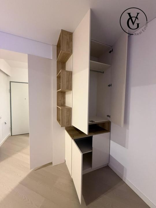 Studio dublu elegant de închiriat | Cortina North | Vedere deschisă