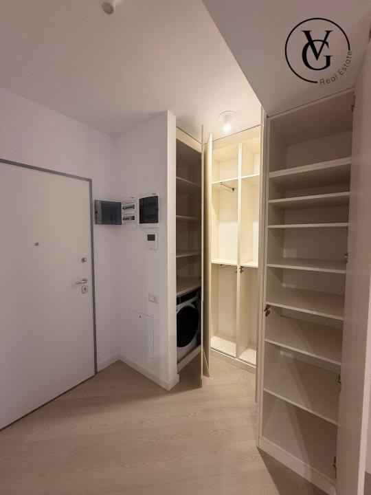 Studio dublu elegant de închiriat | Cortina North | Vedere deschisă