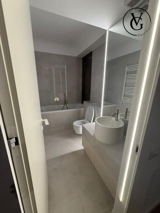 Studio dublu elegant de închiriat | Cortina North | Vedere deschisă