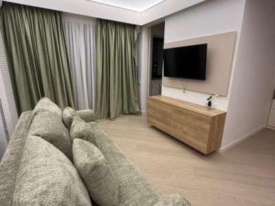 Studio dublu elegant de închiriat | Cortina North | Vedere deschisă