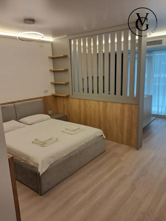 WHITE TITANIC |MAMAIA NORD | VEDERE LA MARE | COMPLEX PISCINA | MOBILAT LUX !